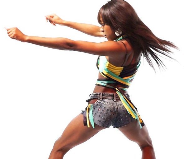 women reggeaton LFitness